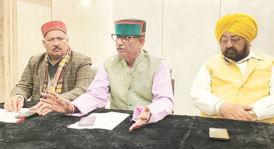 Private school operators opened a front against AD Basic