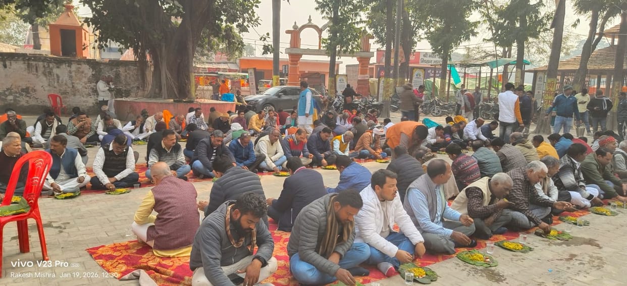 Hundreds of BJP workers gathered for Khichdi feast in Nandi village