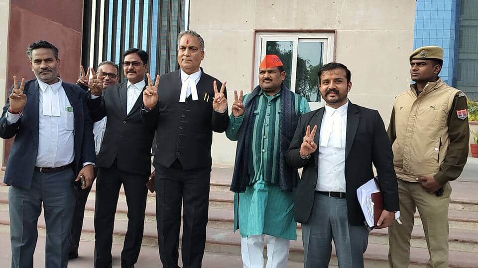 अधिवक्ता के साथ अजमेर कोर्ट पहुंचे राजवर्धन सिंह परमार