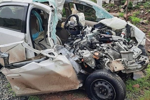 Ujjain News: ईको कार और बाइक की भिड़ंत एक युवक की हुई मौत, तीन गंभीर घायल -  Madhya Pradesh News - Ujjain News:हाइवे पर काल बनी रफ्तार, ईको कार और बाइक  की