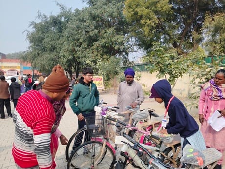 Bicycles worth Rs 2,800-3,000 were not available at the fair as per the department's assurance