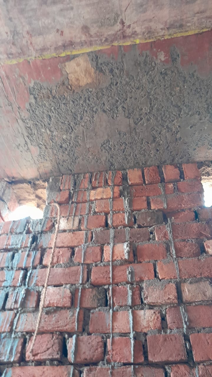 Accused of selling fake cement, complaint lodged with DM