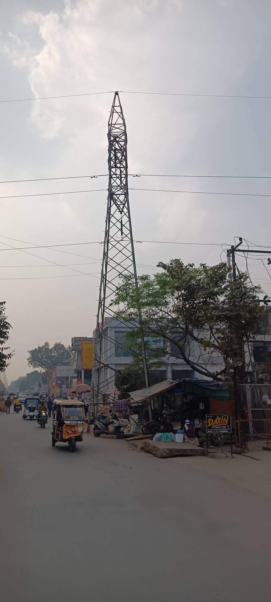 The high-tension line will be 26 meters high and a metro station will be built at Mandi.