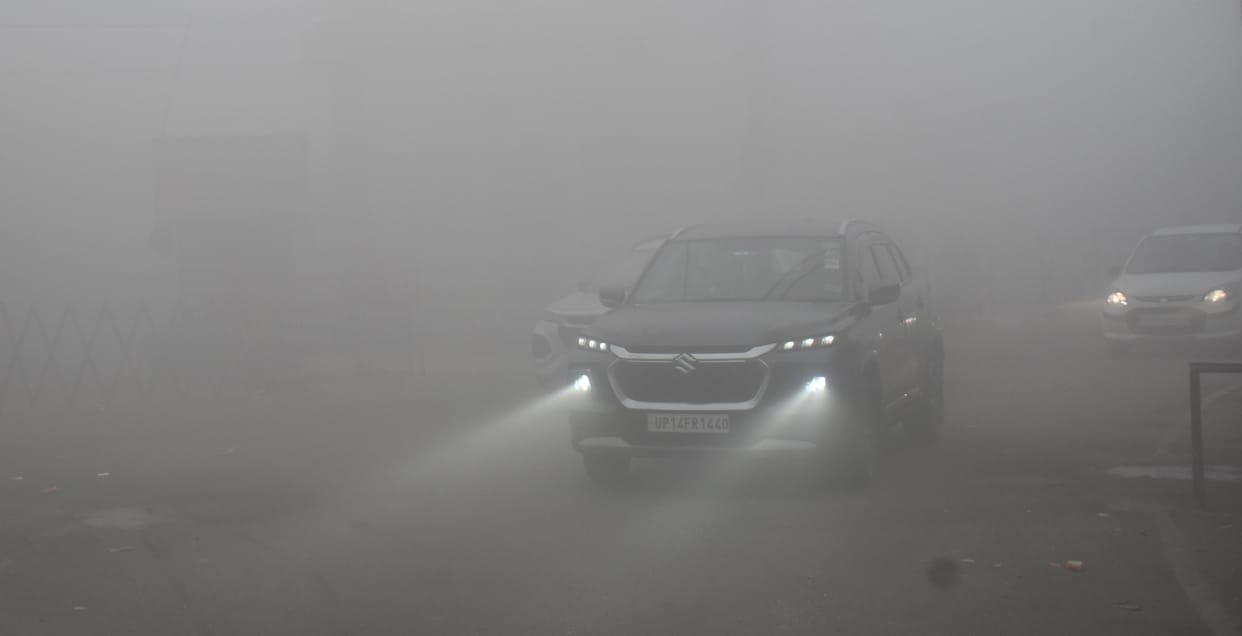 weather update imd alert north india grip severe cold wave rain cold foggy warnings snowfall expected