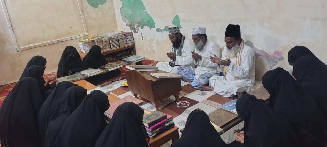 Live your life according to the Quran: Maulana Masih