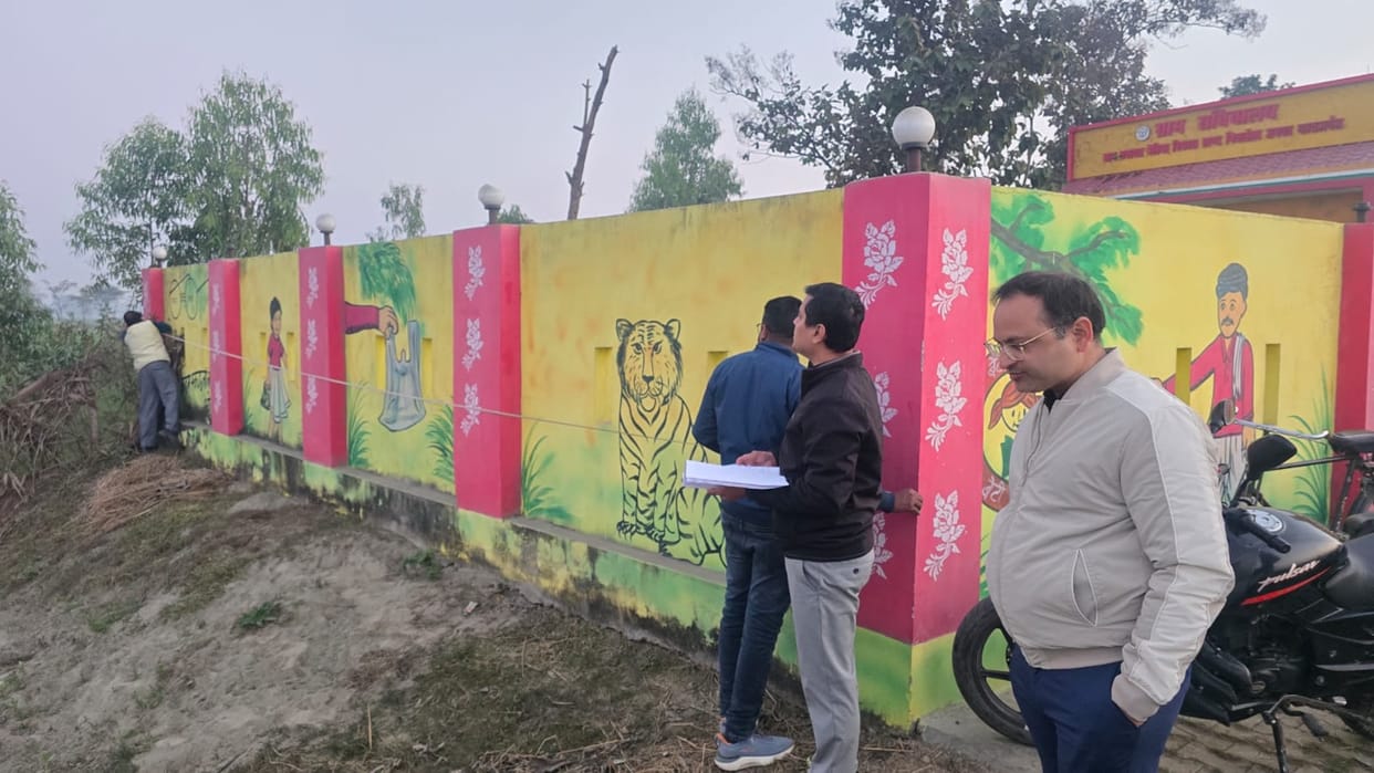 There was also a game in filling the soil in the Panchayat Bhawan premises, two estimates exposed the truth.