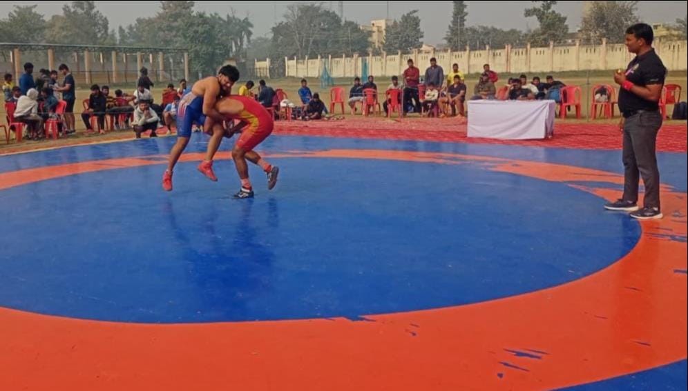 Wrestlers from Gorakhpur hostel, Varanasi and Azamgarh dominated the finals.