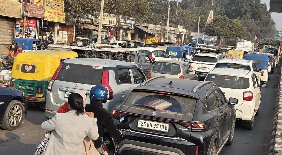 There is a daily traffic jam in front of the new vegetable market