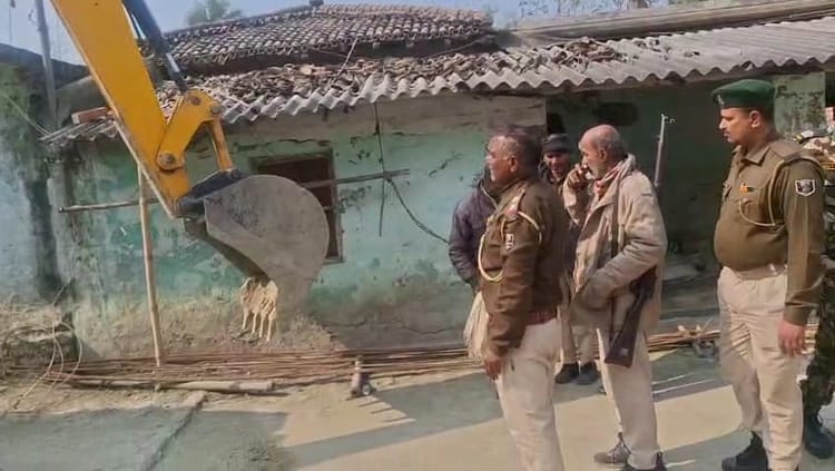 Bihar News: मुजफ्फरपुर में पुलिस का महाअभियान, 299 ठिकानों पर गरजा बुलडोजर; अपराधियों में हड़कंप