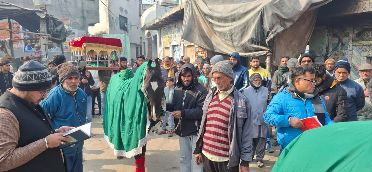 A procession was held in memory of the journey of Imam Hussain.