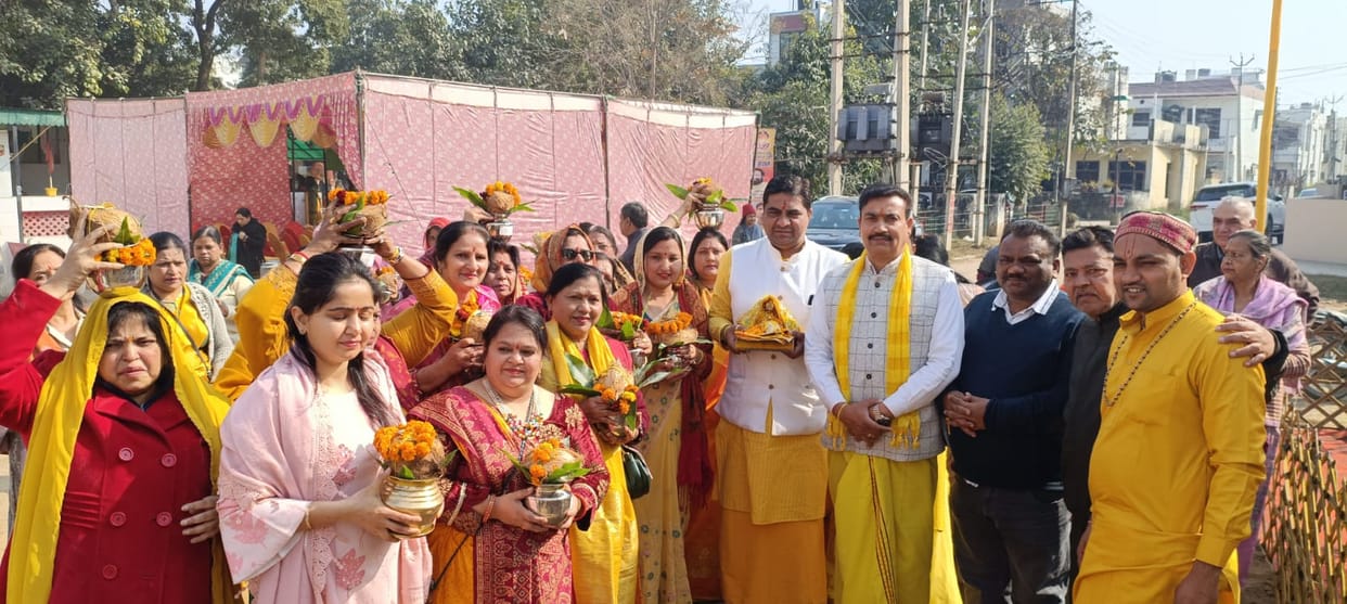 Women took out a procession carrying sacred pots
