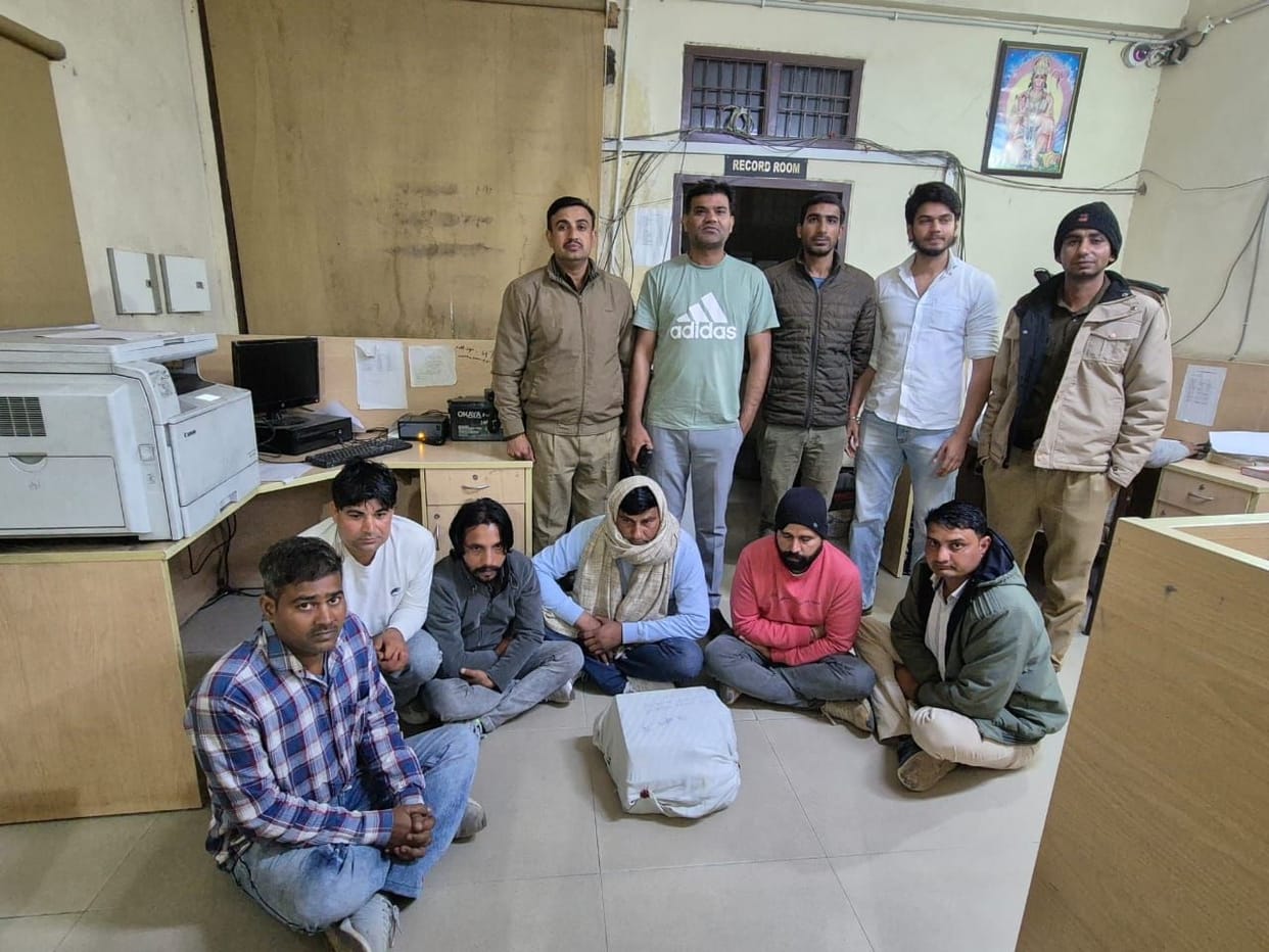 Fetal sex determination racket busted, six accused arrested.