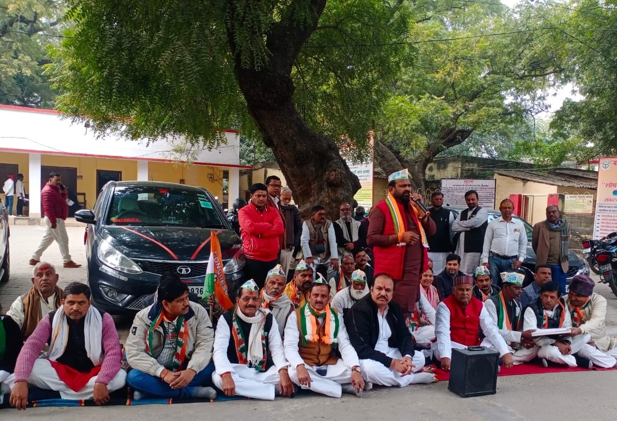Protests held in Varanasi alleging the demolition of temples.