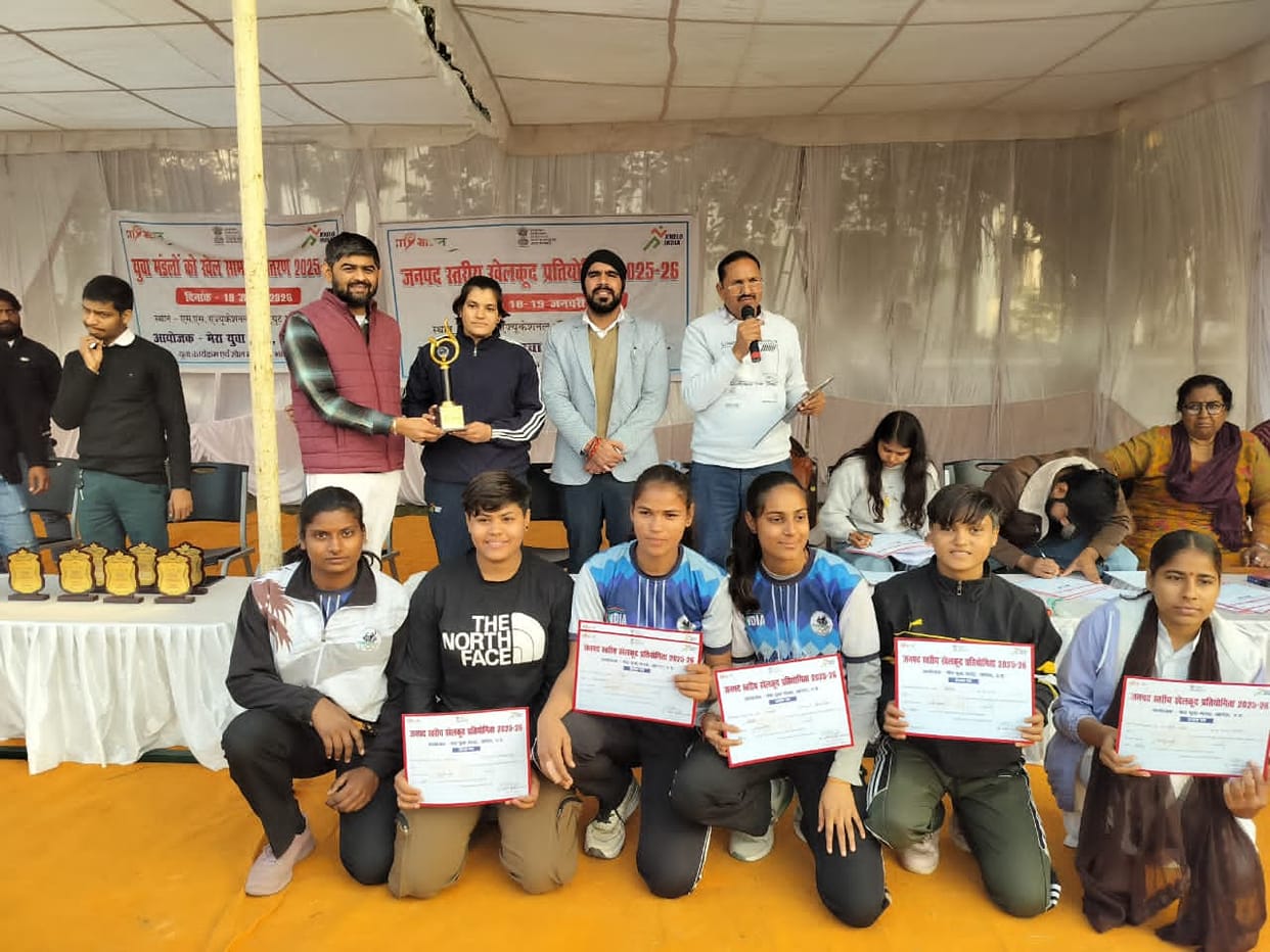 Players showed their strength in the district level sports competition.