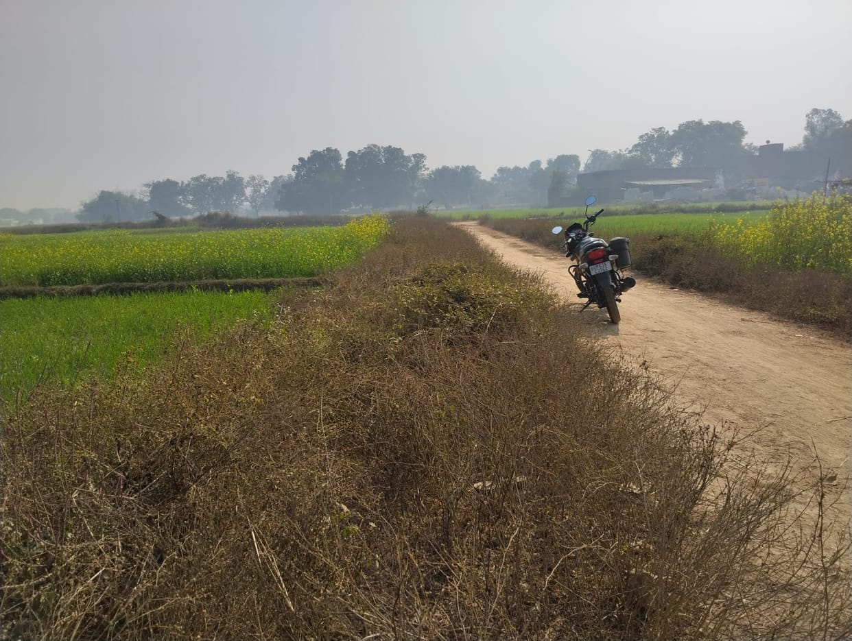 Despite spending over 50 lakh rupees on the canal, farmers are still buying water for irrigation at 50 rupees per hour.
