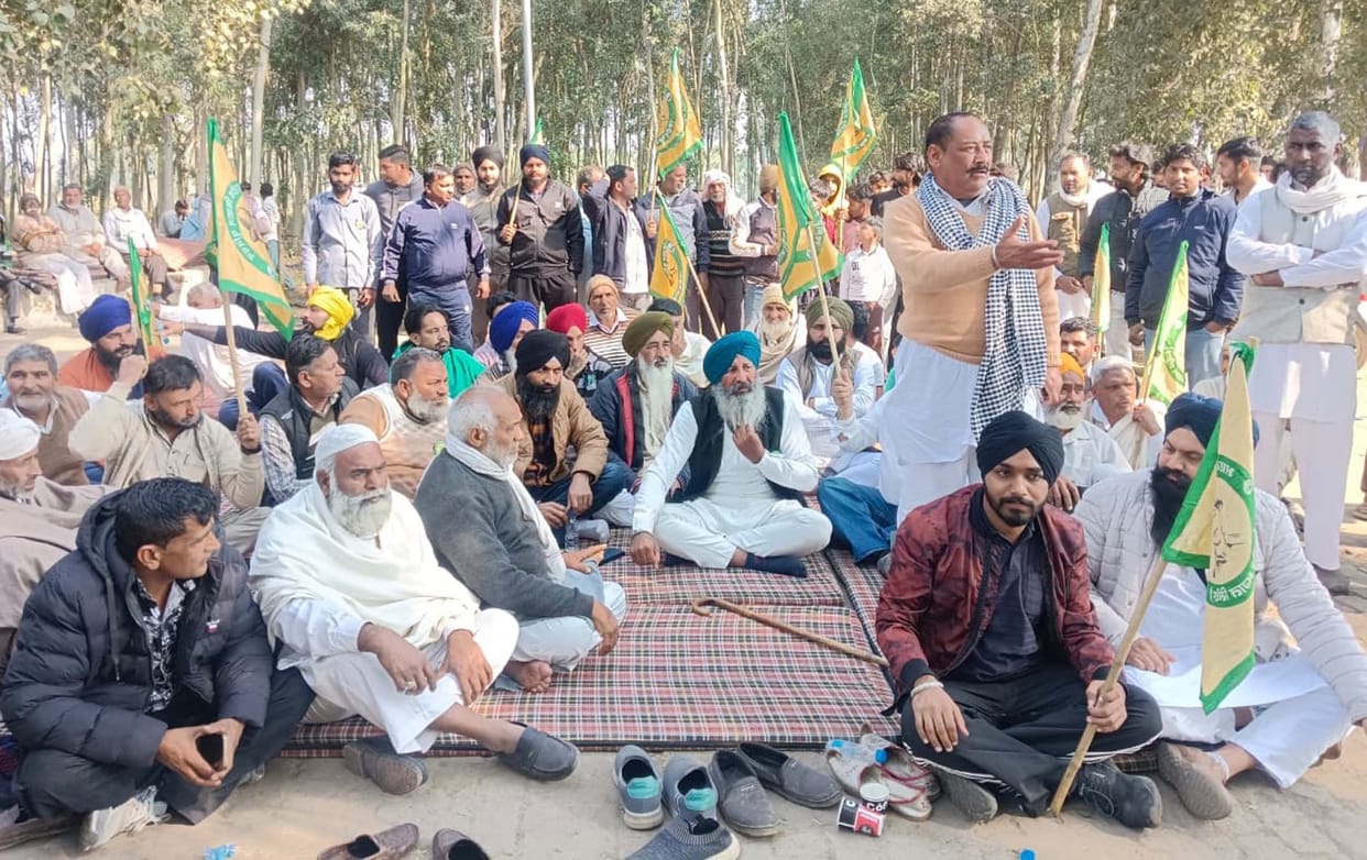 The officials who went to investigate the farmers' protest returned empty-handed