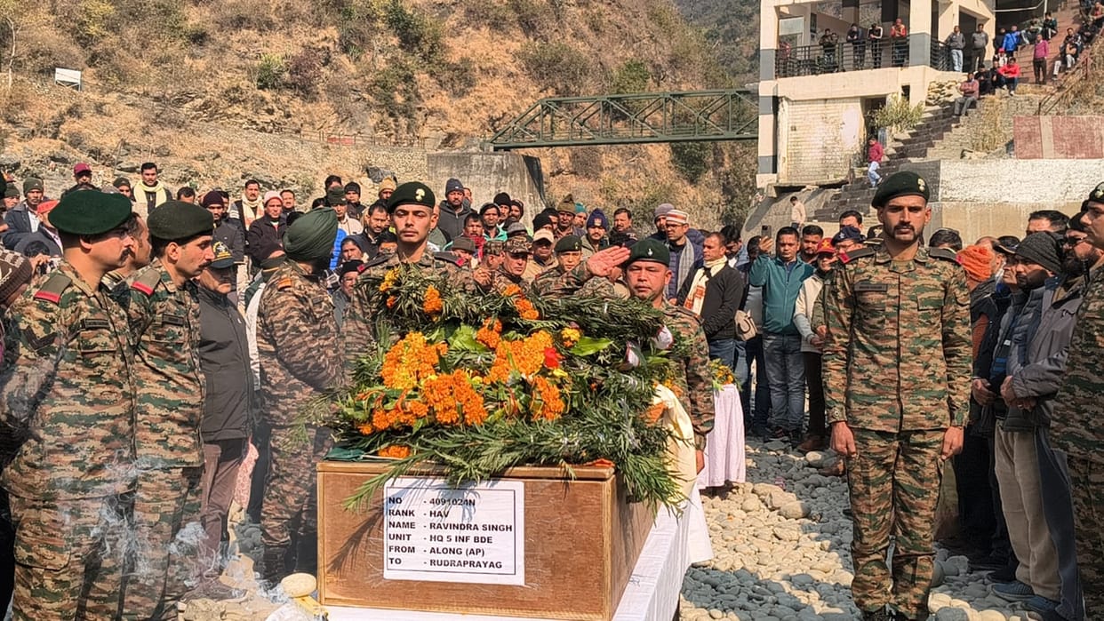 Martyr Ravindra Singh was given a final farewell with military honours.