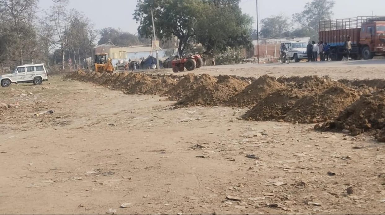 Illegal shops and private bus stand demolished