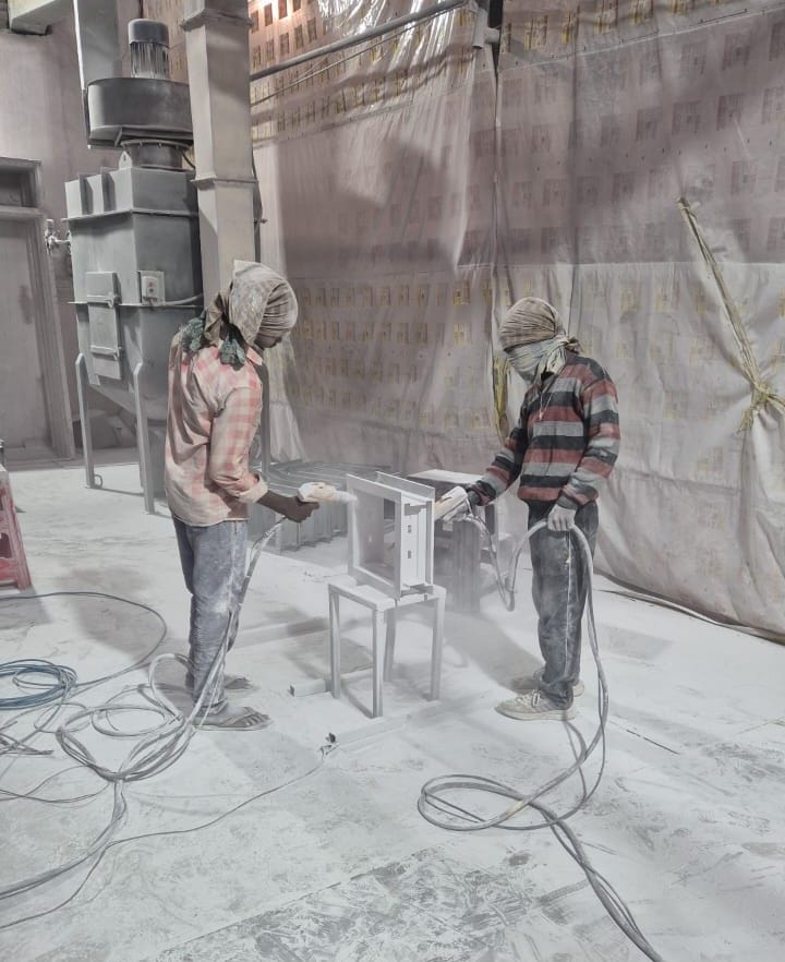 Due to the lack of an industrial area, the wire drawing industry is now on its last legs.