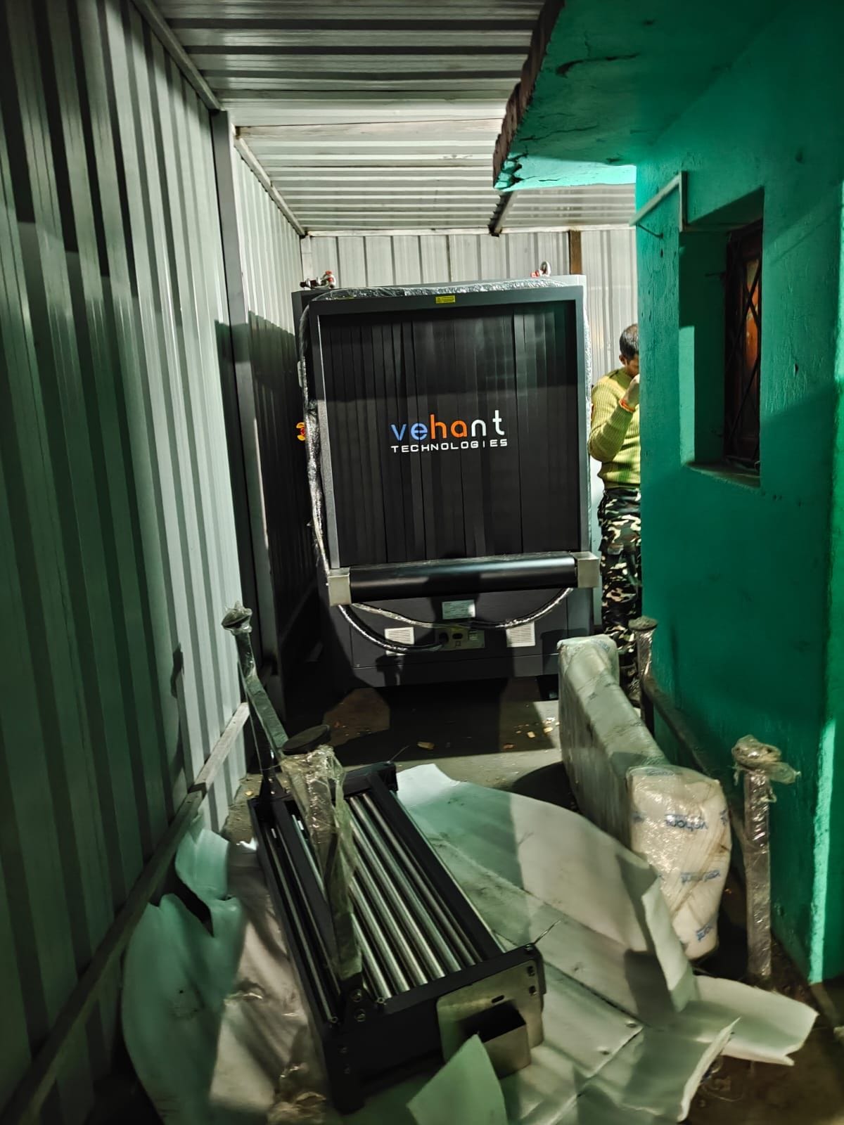 SSB installs X-ray baggage scanner at International Jhulapul