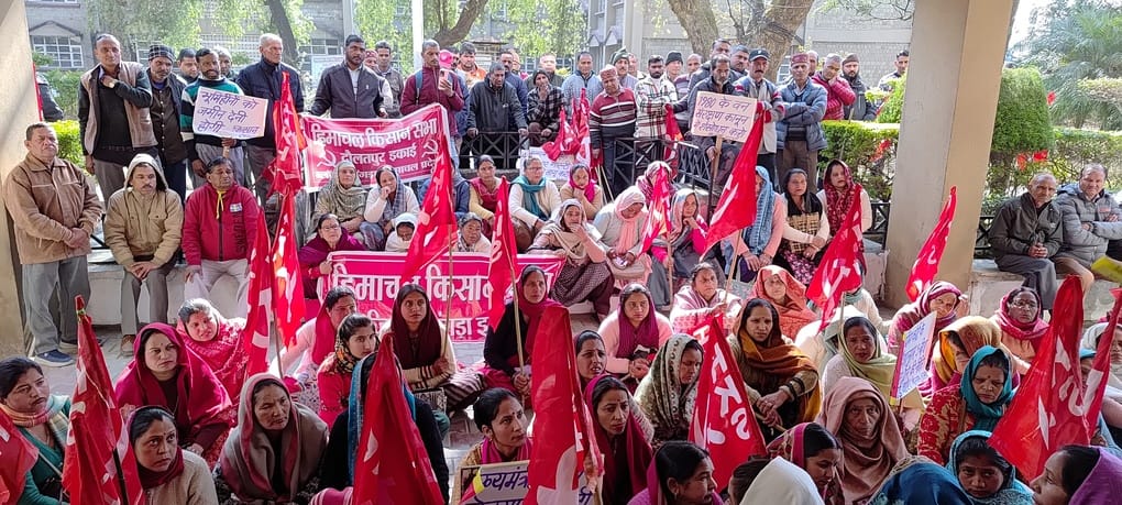 Stop eviction of farmers from government land: Kisan Sabha