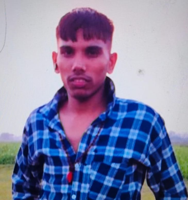 A shooter from the Bhau gang, accused of firing at a former Congress MLA in Himachal Pradesh, was arrested after an encounter.