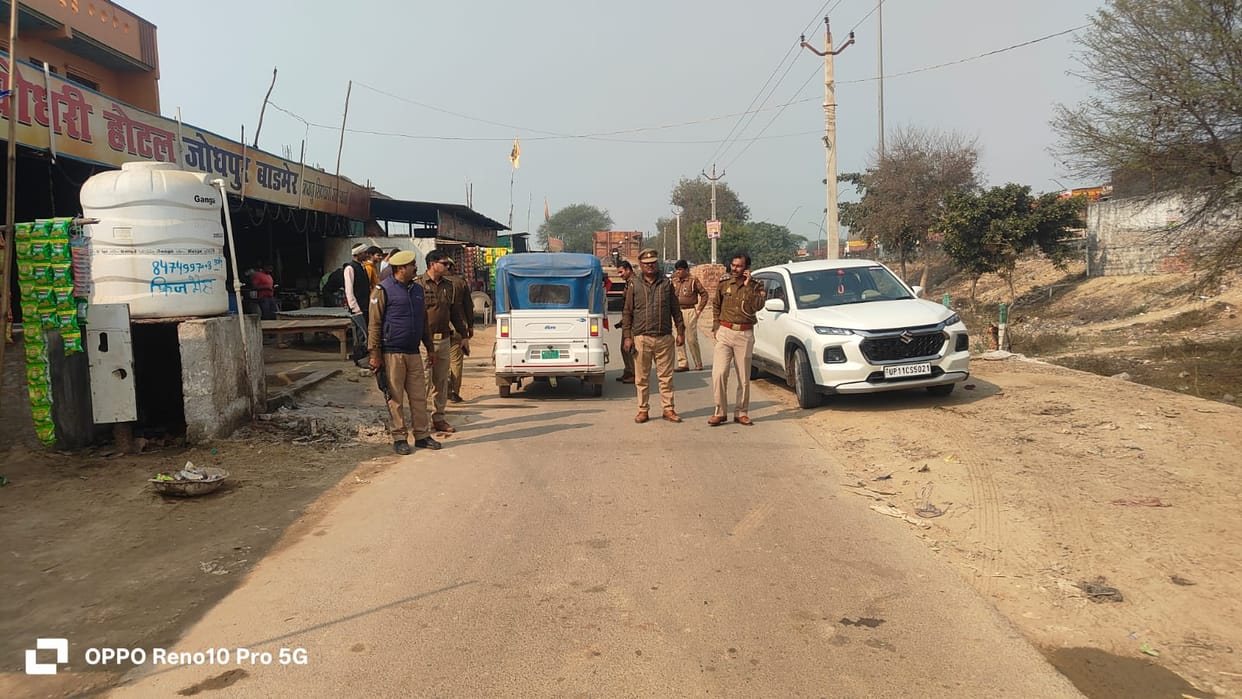 Police searched the dhabas on the Agra-Lucknow Expressway.