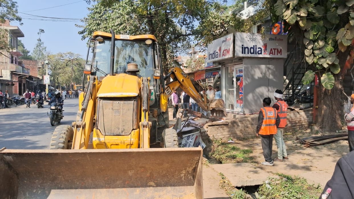 Illegal constructions demolished on Ayodhya road