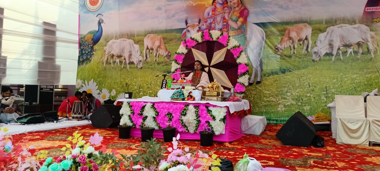 Tulsi Shaligram and Rukmini Shri Krishna sang auspicious wedding songs