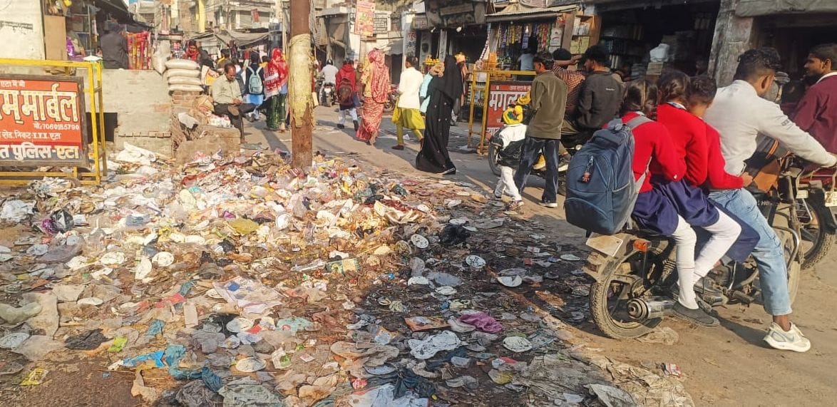Talks between the municipal administration and sanitation workers have failed.
