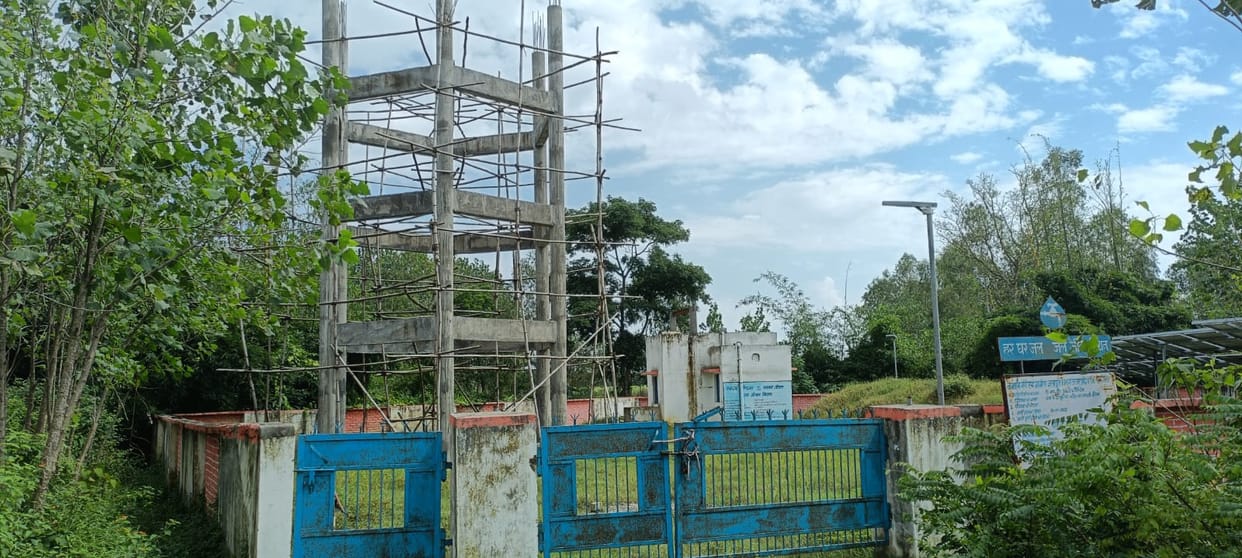 Construction of overhead tank incomplete, villagers face problem of drinking waterConstruction of overhead tank incomplete, villagers face problem of drinking water