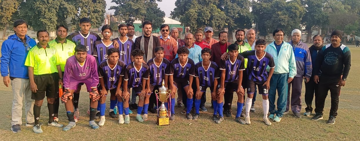 Lucknow Falcons won the football tournament