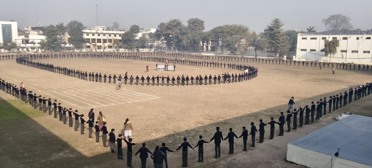 The students formed a human chain to spread the message of cleanliness