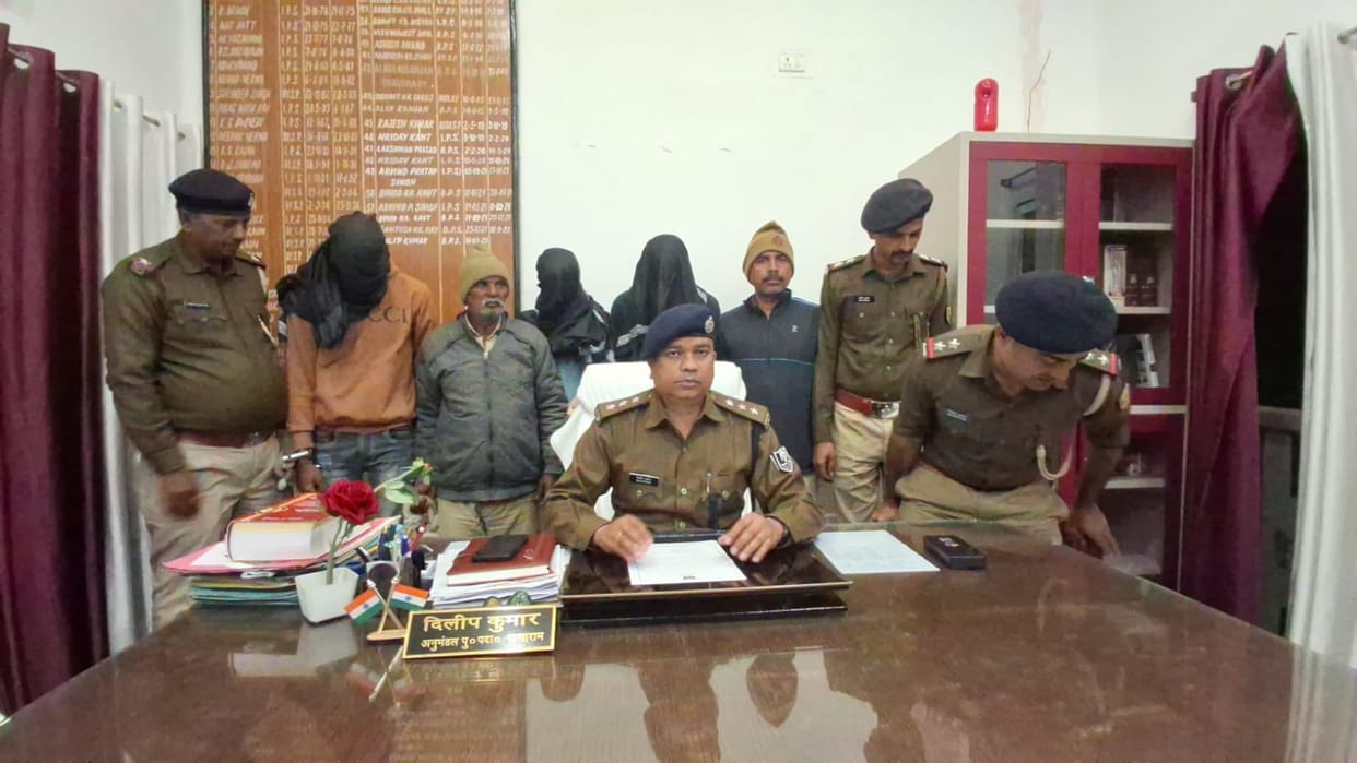 Three arrested for stealing 140 sacks paddy along with tractor motorcycle led thieves arrest in Sasaram Bihar