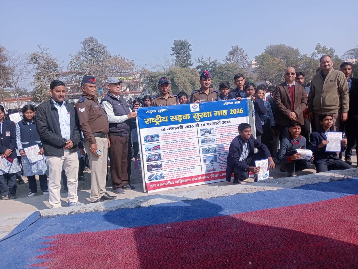 Information on traffic rules was given at the workshop.