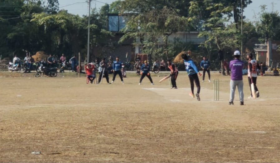 Majhola defeated Rudrapur by 35 runs and entered the quarter finals.