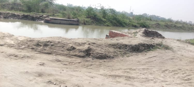 Korba: छत्तीसगढ़ में रातोंरात चोरी हुआ 40 साल पुराना 10 टन लोहे का पुल... कबाड़ में बेचा, पांच गिरफ्तार