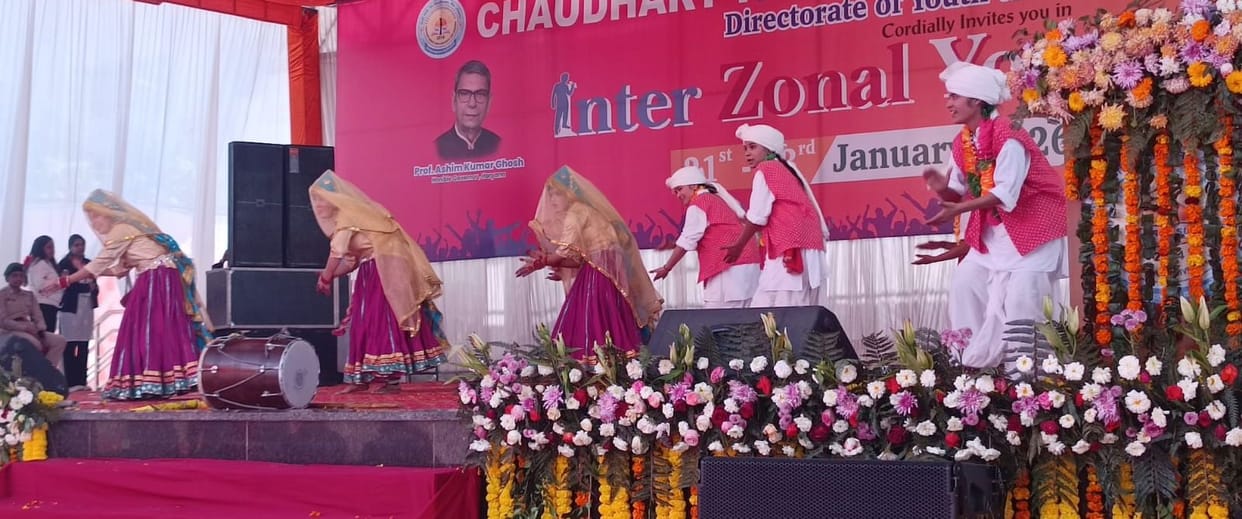 Students presented dance and drama performances at the Inter-Zonal Youth Festival.