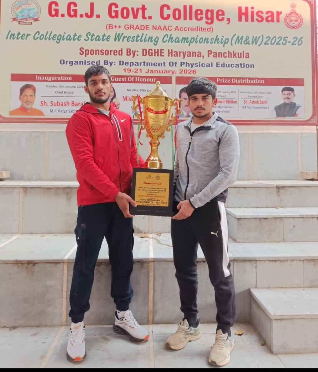 Sampla's wrestling team won the runner-up trophy.