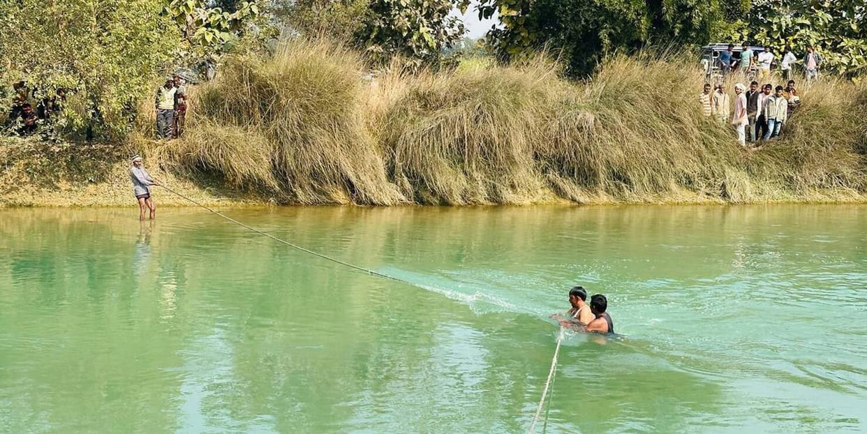 Young man fell into Saryu canal, no trace found