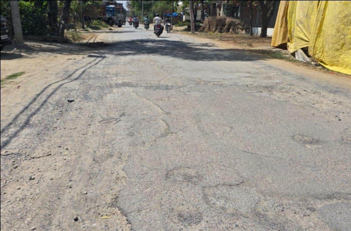 फोटो-01: बरईपार- मछली शहर मार्ग। संवाद