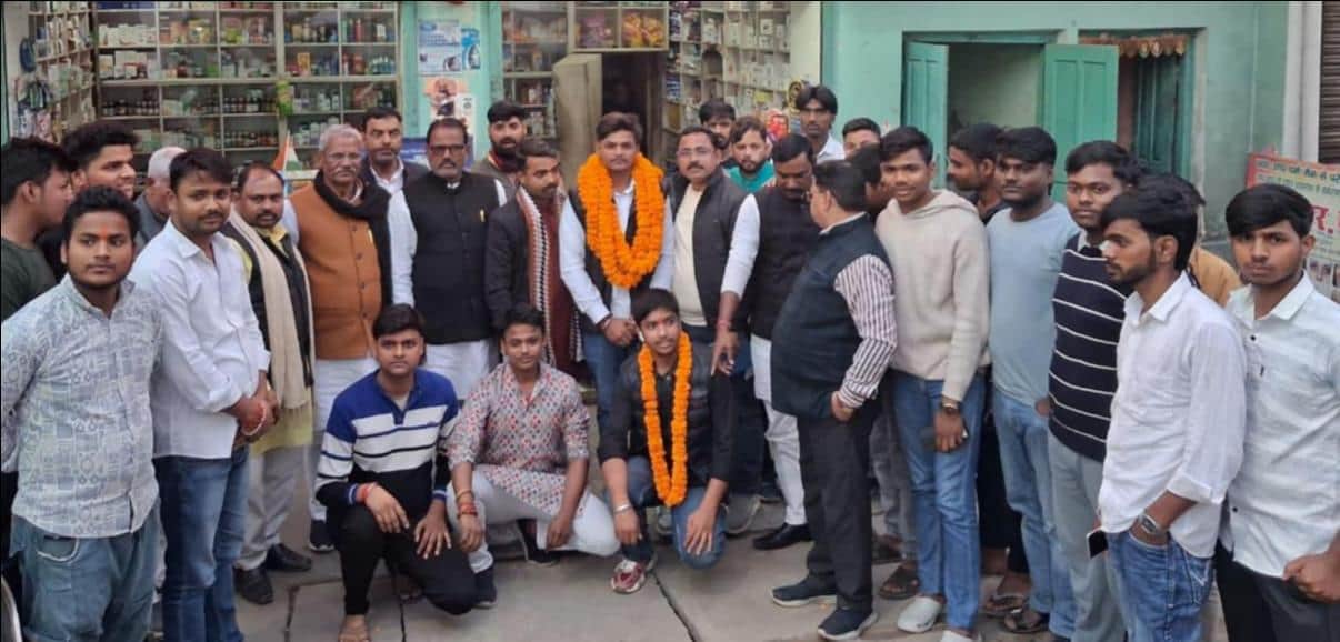 फोटोः 10ः शाहगंज बजरंग दल पदाधिकारी। बजरंग दल