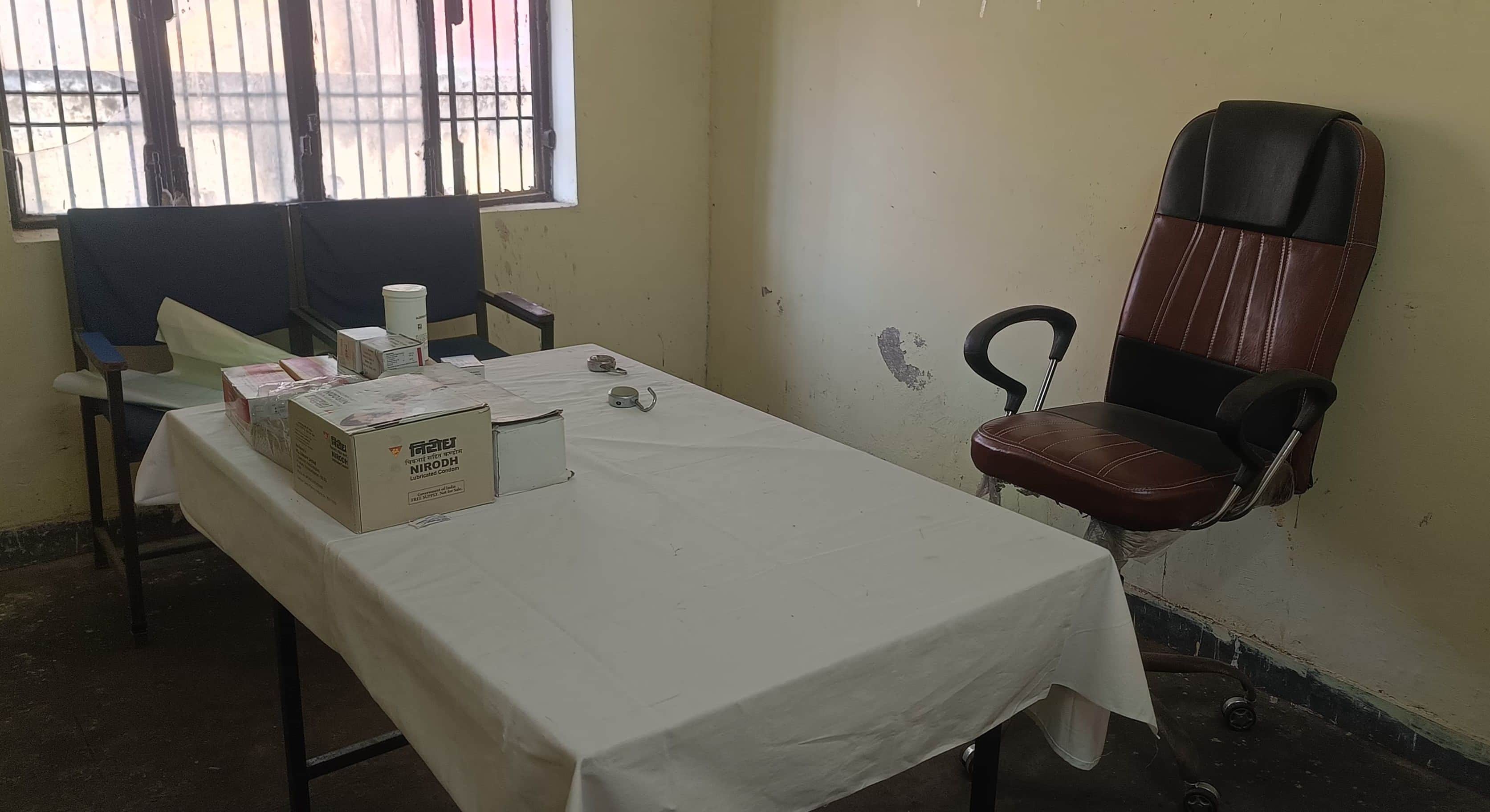 फोटो-5 - 21 जनवरी को खाली डॉक्टर सम्मीउद्दीन की कुर्सी। संवाद