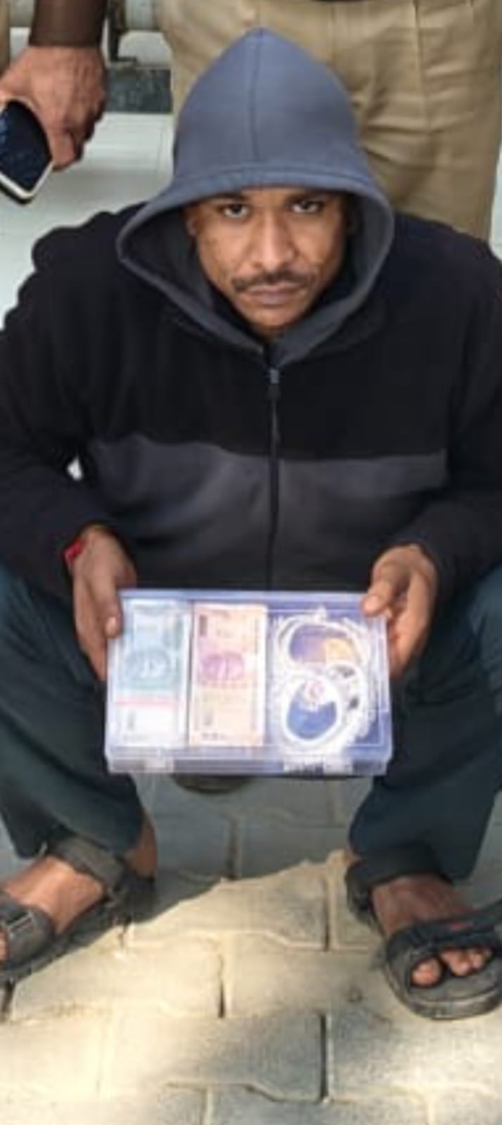 Second accused arrested for theft of Rs 1.25 crore from bullion shops