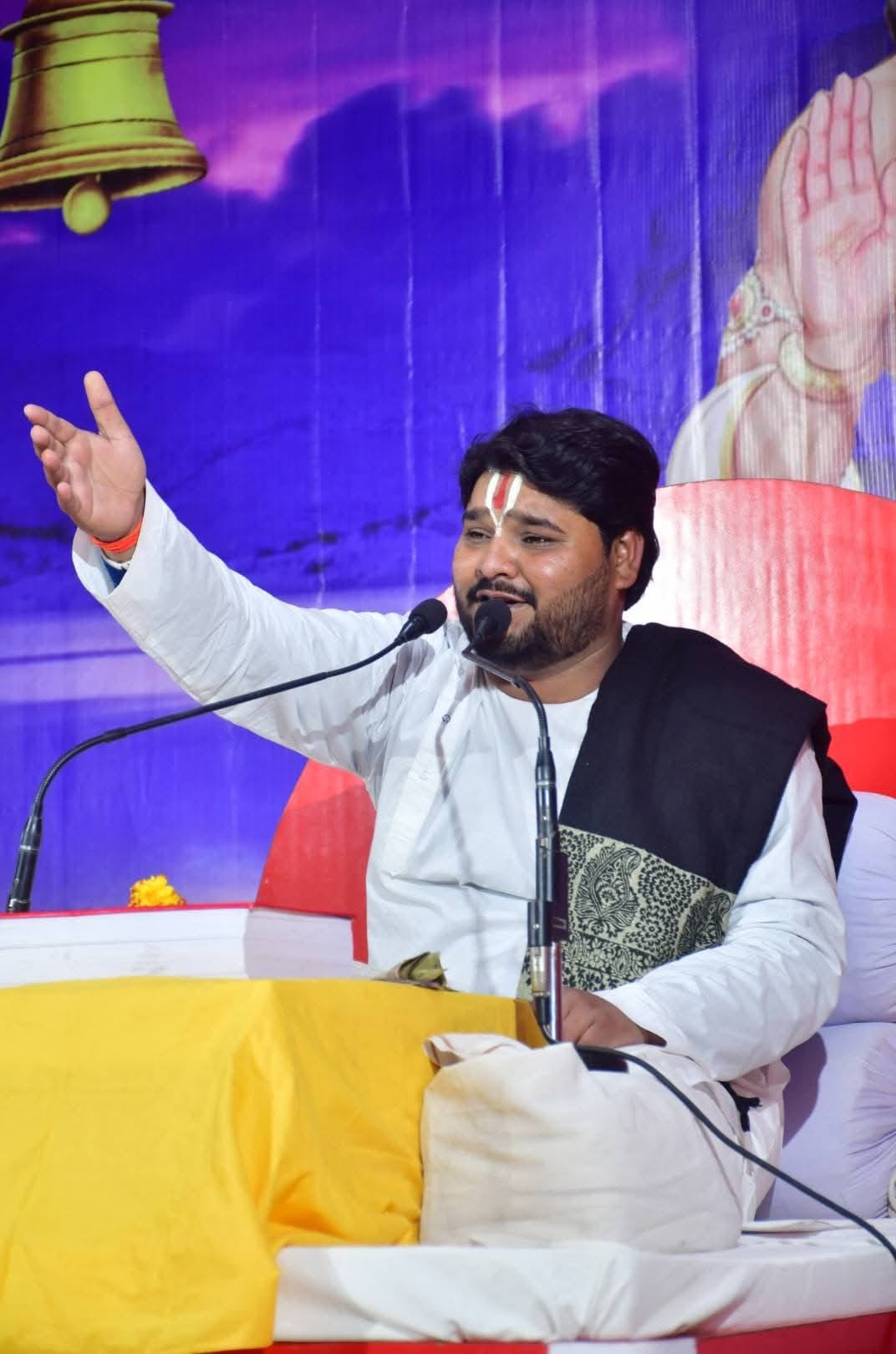 The audience was delighted to hear the story of Ram's birth.