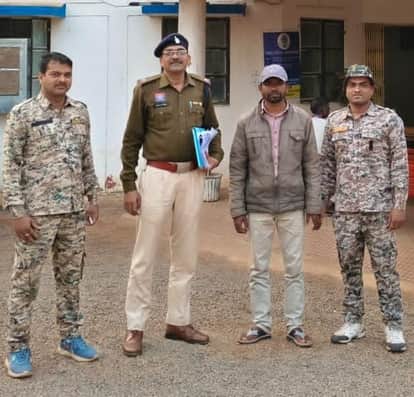 A data entry operator in Dhamtari embezzled Rs. 8.52 lakh; police arrested him and sent him to jail