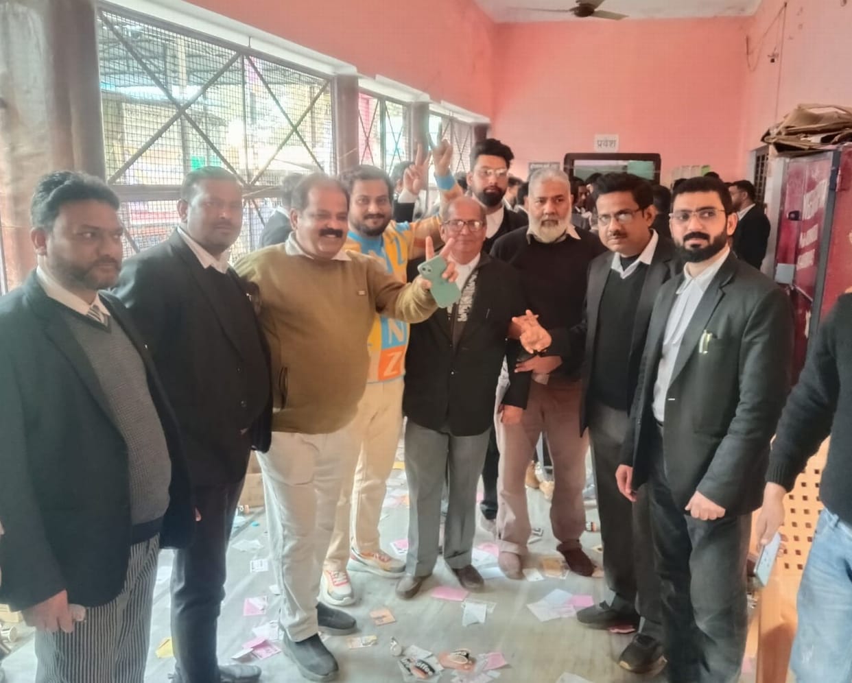 Devpal Singh became the president of the district bar association, and Sandeep Mishra was elected general secretary.