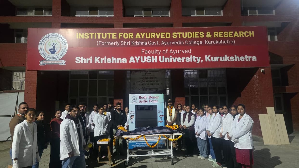 Late Mahavir Singh Insan donated his body to Shri Krishna Ayush University.