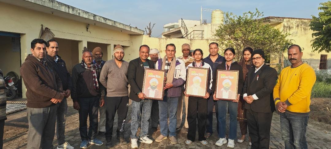 Kamboj Ekta Manch honored women wrestlers