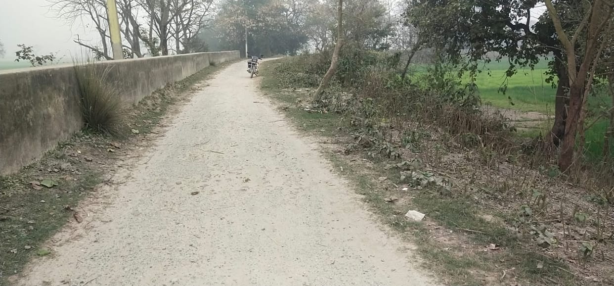 The Surajpur-Ghazipur road has not been repaired for 20 years.